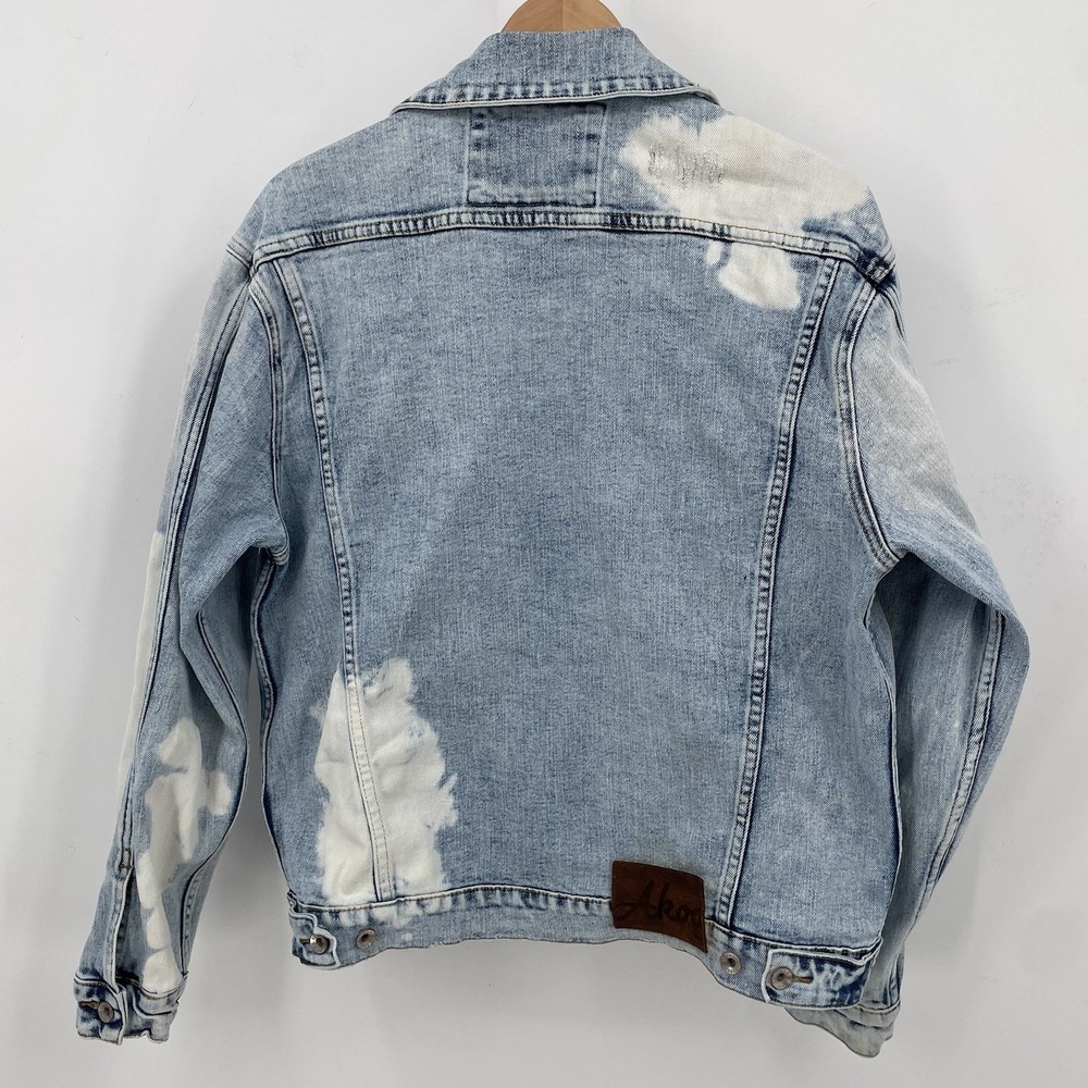 Akoo Oversized Distressed Denim Jacket Men's Size‎ M Floral Patches Metal Studs - Picture 6 of 16